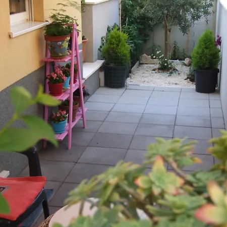 Studio Apartman Marita Apartment