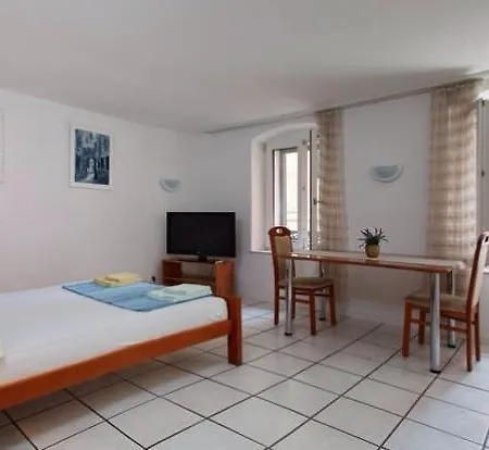Studio Apartman Marita דירה